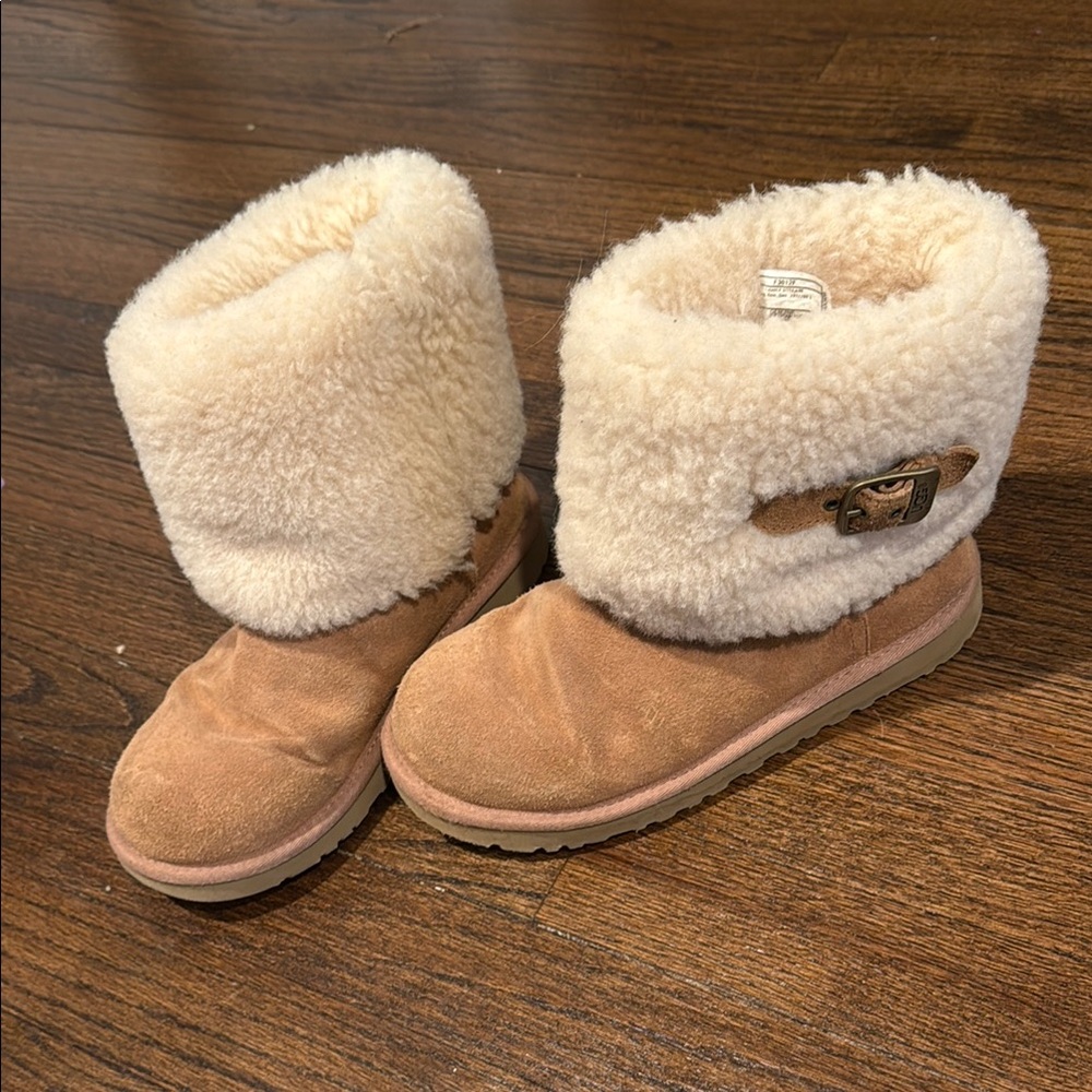 Ugg Women’s Boots in good condition, size 4